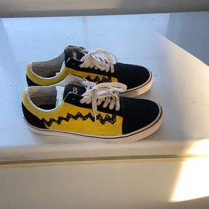 Charlie Brown x Vans